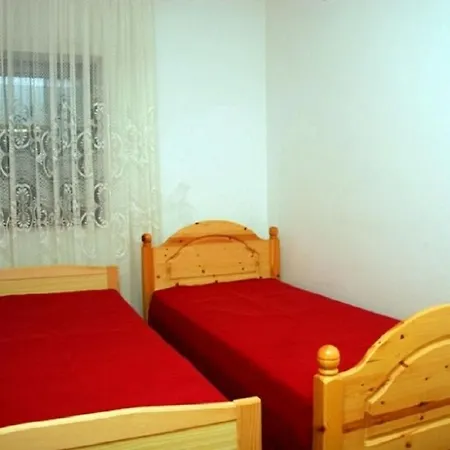 Apartment Demar *