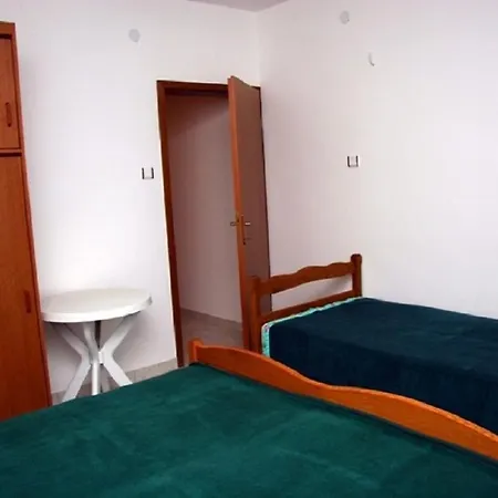 Apartment Demar Splitska